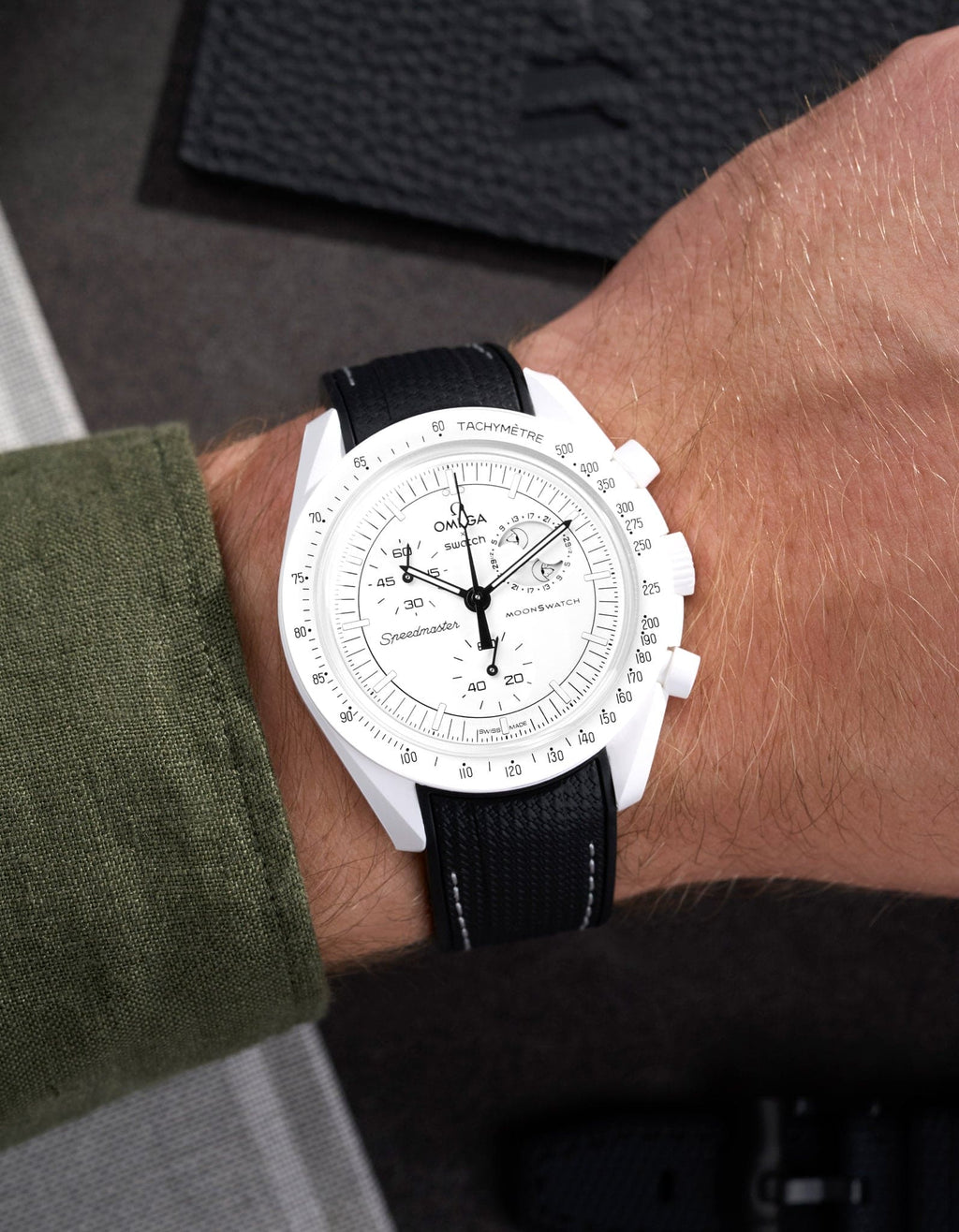 Curved Vertech Rubber Strap - Black & White Stitches - OM Luxury